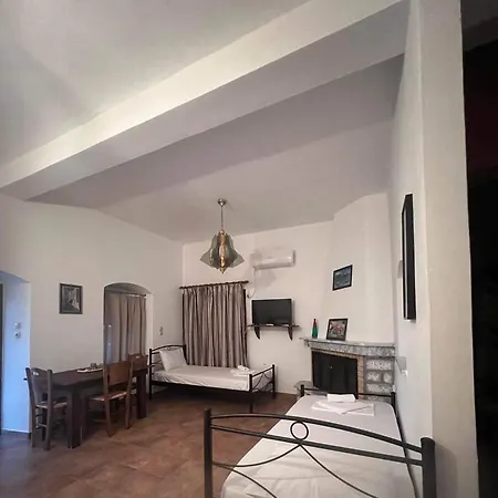 Torre Di Maina Charouda
