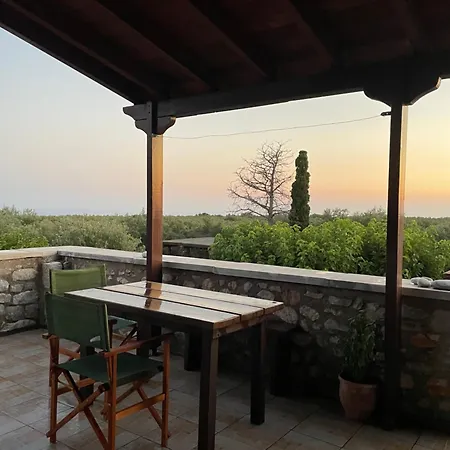 Ferienhaus Torre Di Maina Charouda